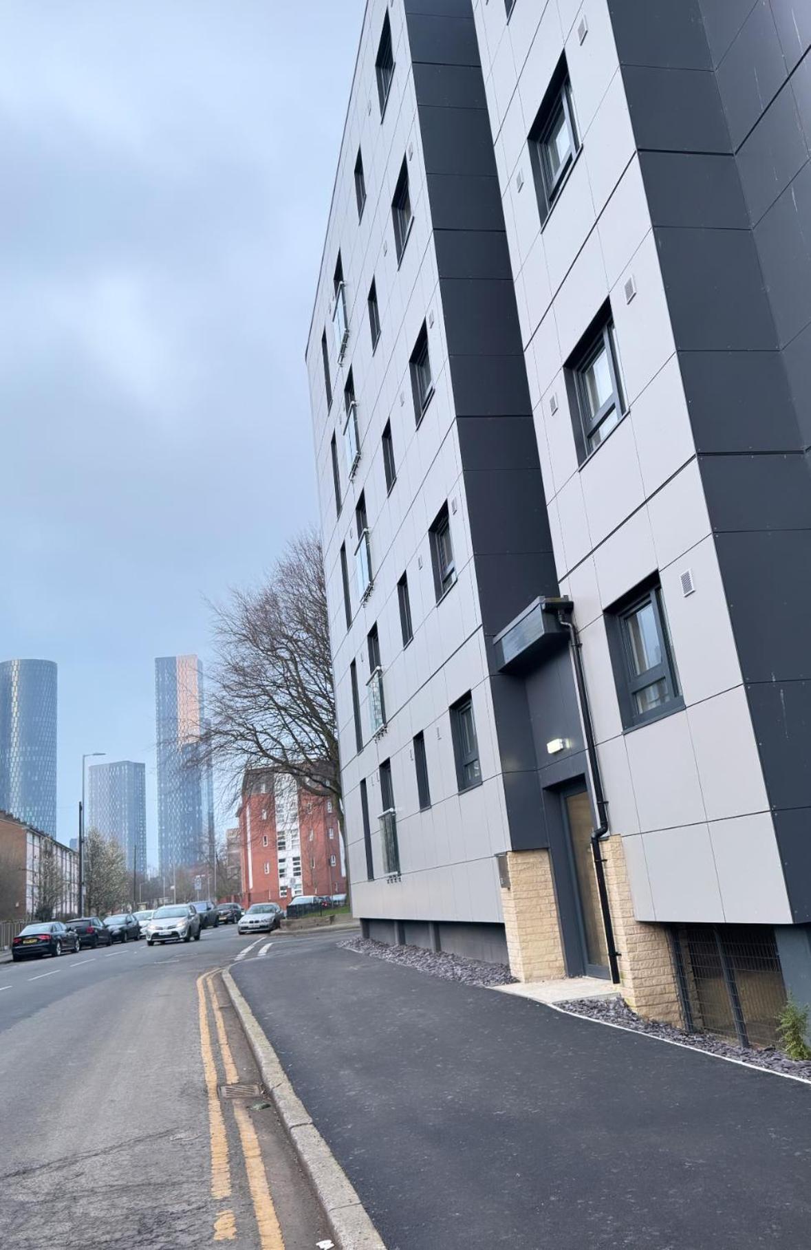 Luxury 2 Bedroom Apartment In Manchester City Centre - Free Parking Luaran gambar